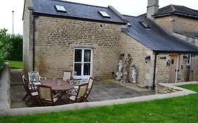 Crossroads Farm - Queen Anne'S Stable
